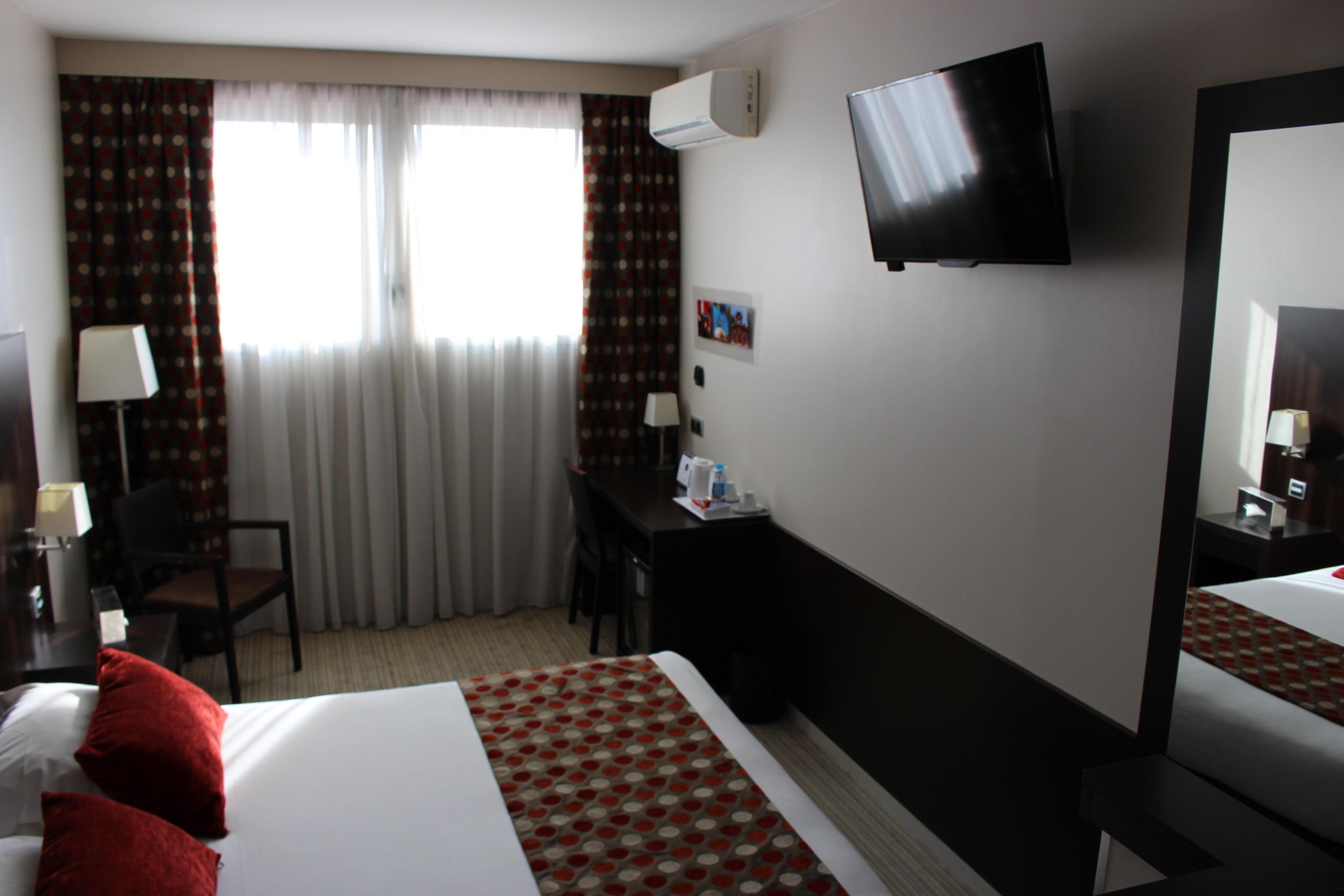Best Western Hotel Des Barolles - Lyon Sud Brignais Luaran gambar