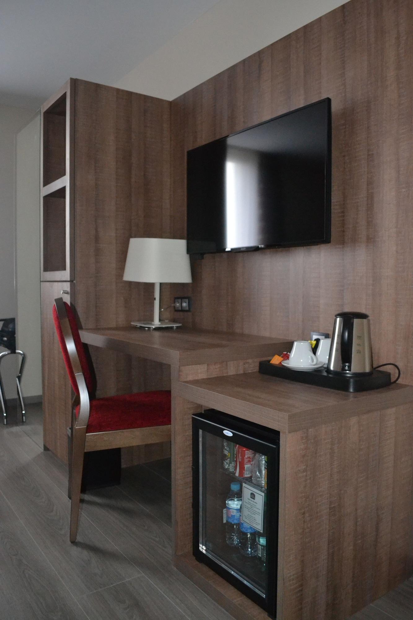 Best Western Hotel Des Barolles - Lyon Sud Brignais Luaran gambar