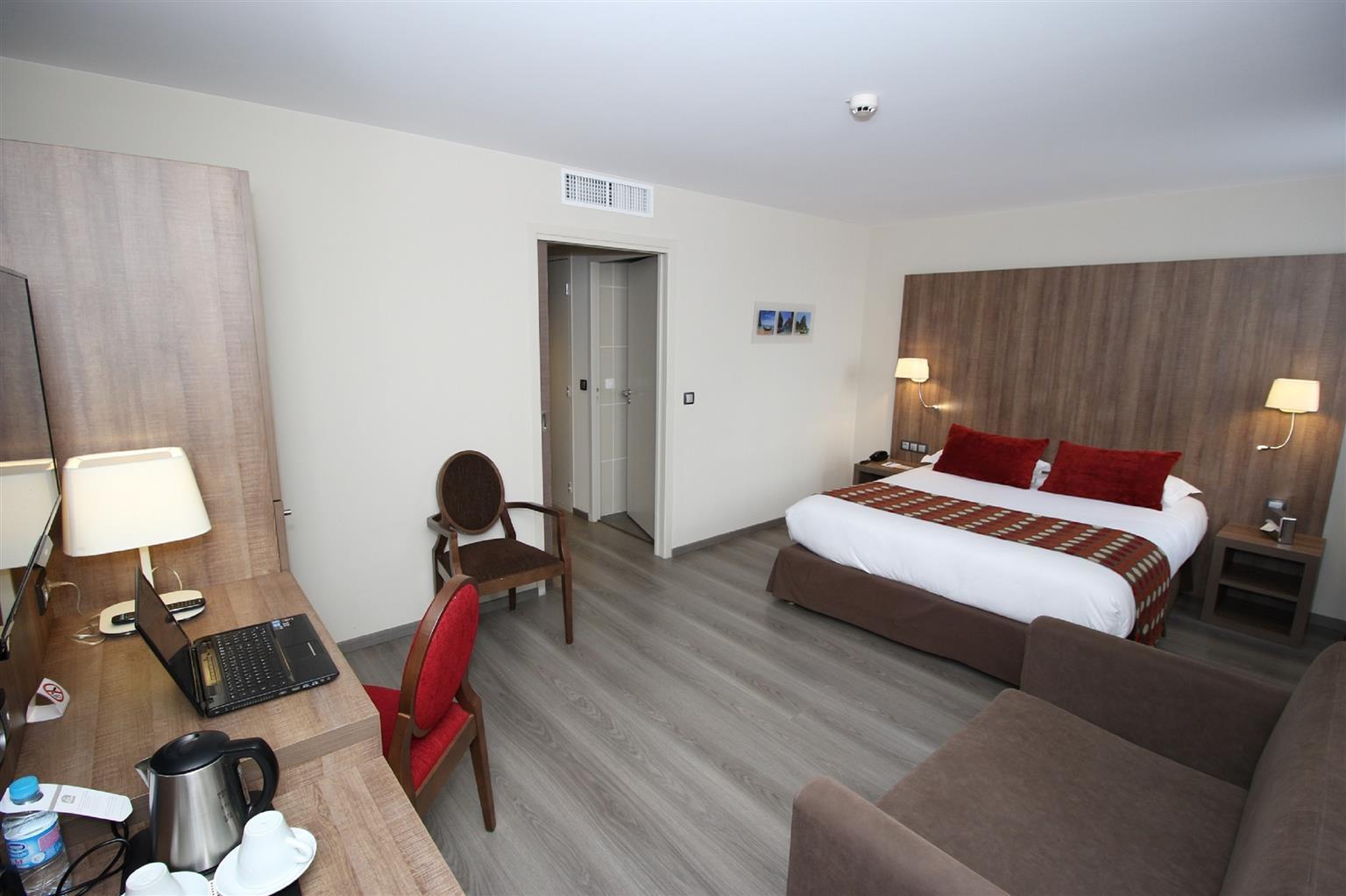 Best Western Hotel Des Barolles - Lyon Sud Brignais Luaran gambar